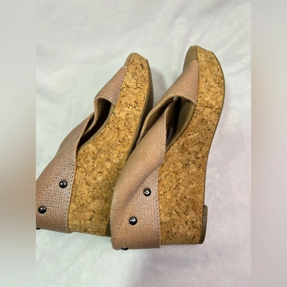 Merona Shimmer Peachy Beige Cross-Strap Slides Women’s Size 7.5